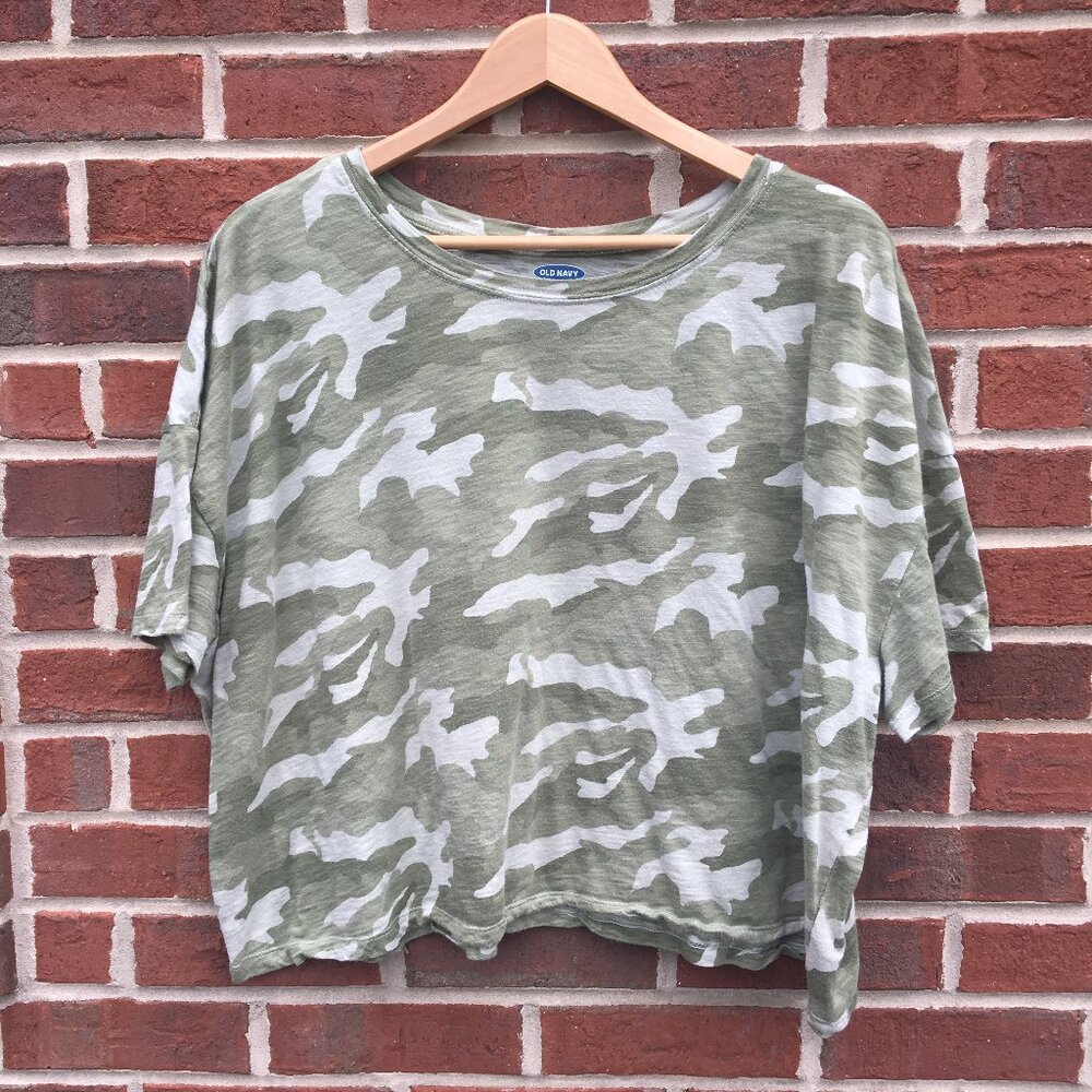 Old Navy Cropped Tee Shirt Womens XXL Green Camo Country Girl Soft Comfy